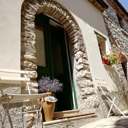 B&B Il Buon Cammino Roccamandolfi Eksteriør billede